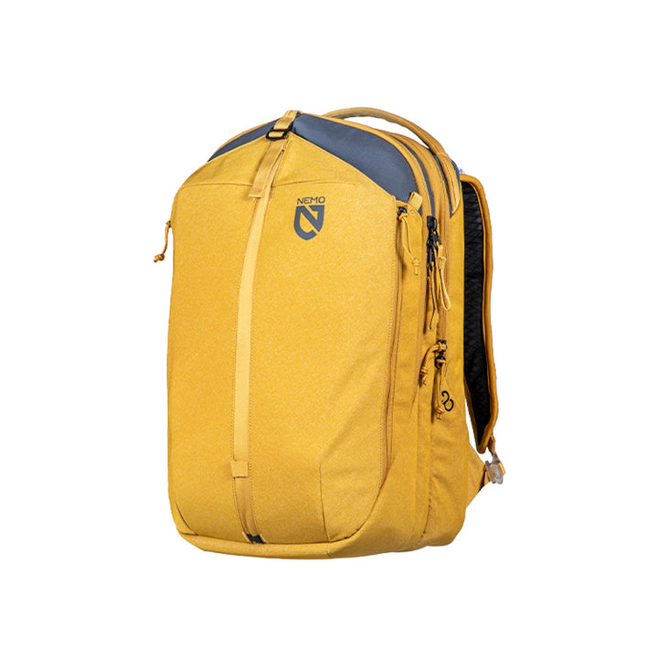 Vantage™ 26L Endless Promise® Everyday Adventure Daypack O1